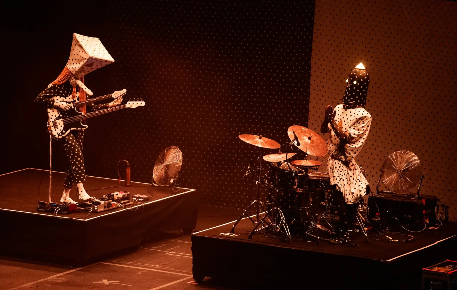 Angine de Poitrine vine la Londra cu math rock extraterestru!