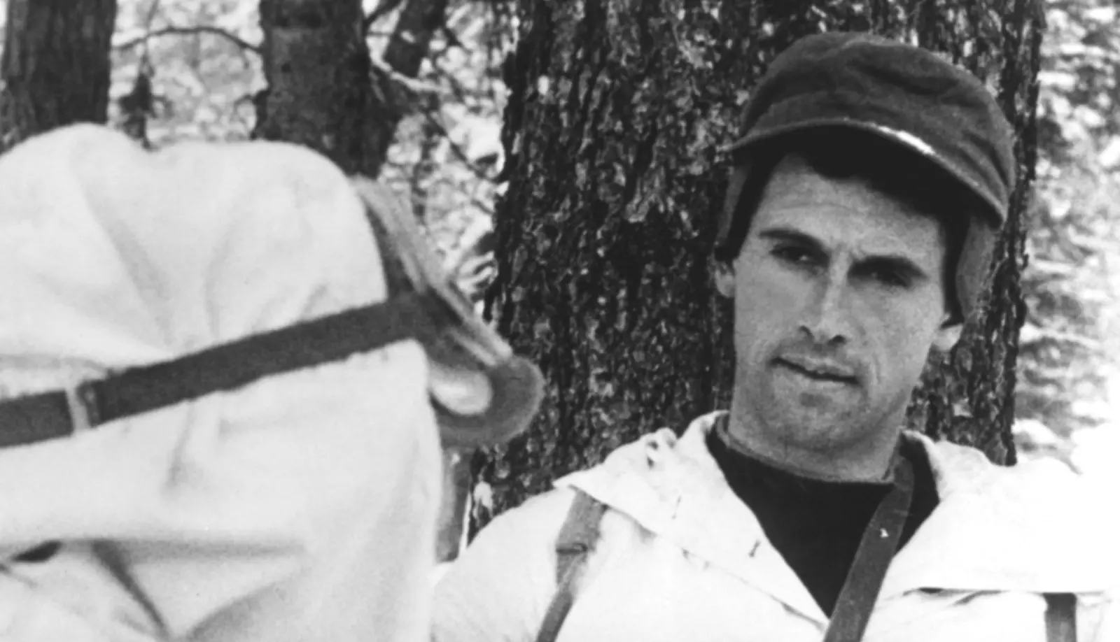 A murit Michael Forest, veteranul filmelor B și al dublajului din Star Trek