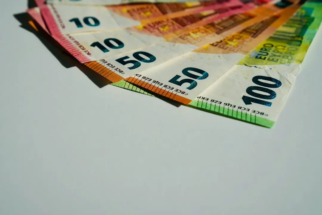 Peso Pluma dominează finaliștii Premiilor Billboard Muzică Latină 2026 cu 17 nominări